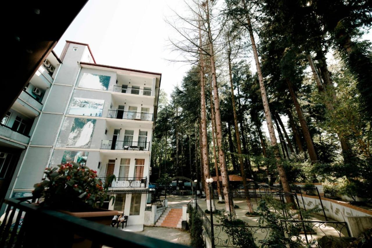 Hulus Hotel 마킨자우리 외부 사진