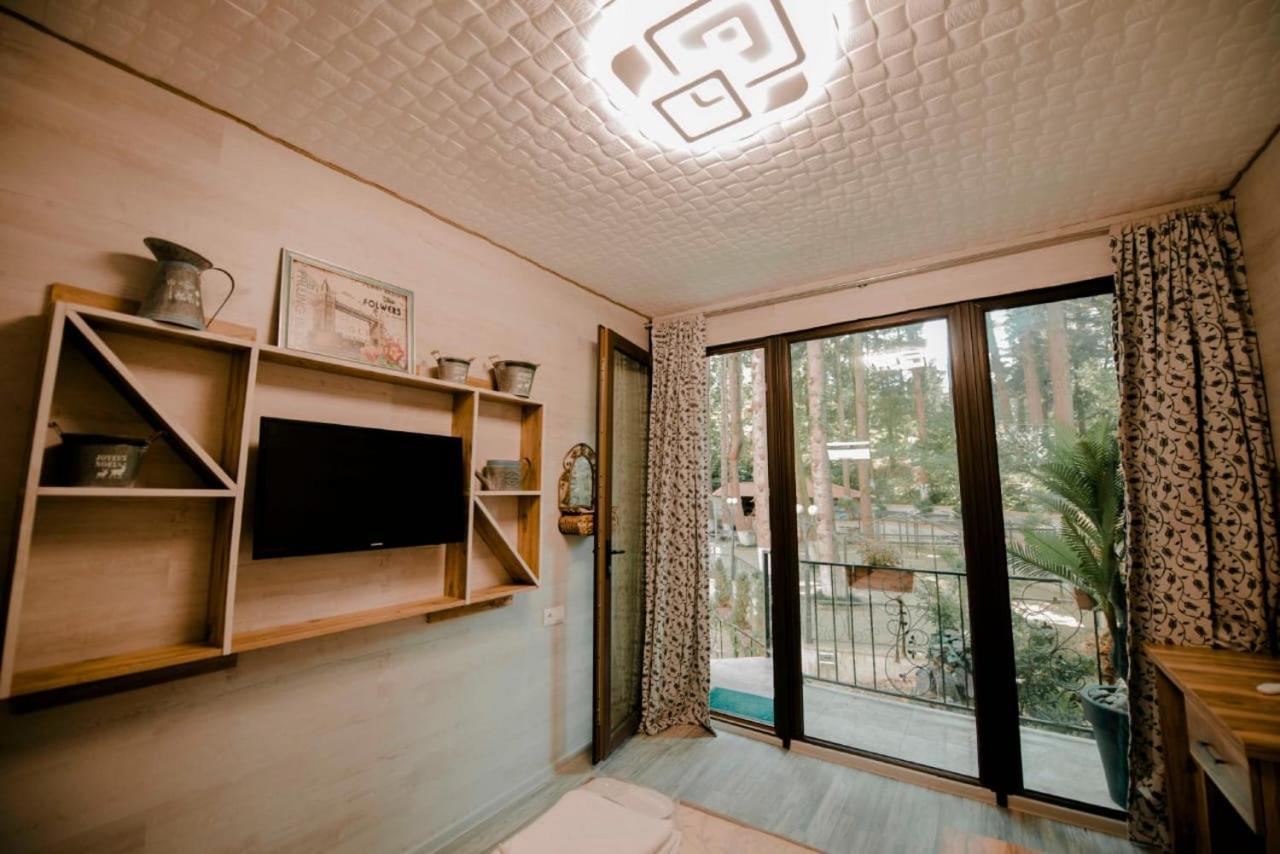 Hulus Hotel 마킨자우리 외부 사진
