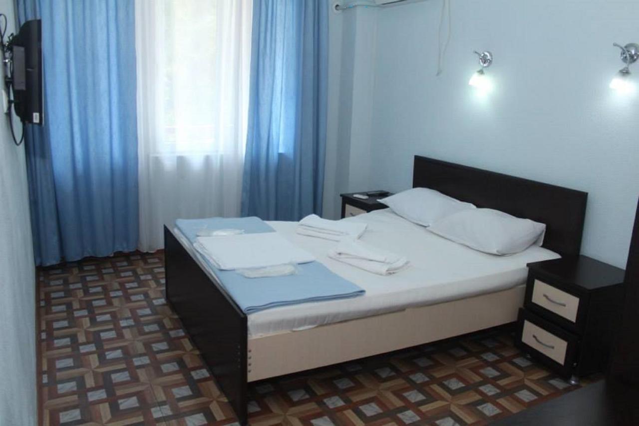 Hulus Hotel 마킨자우리 외부 사진