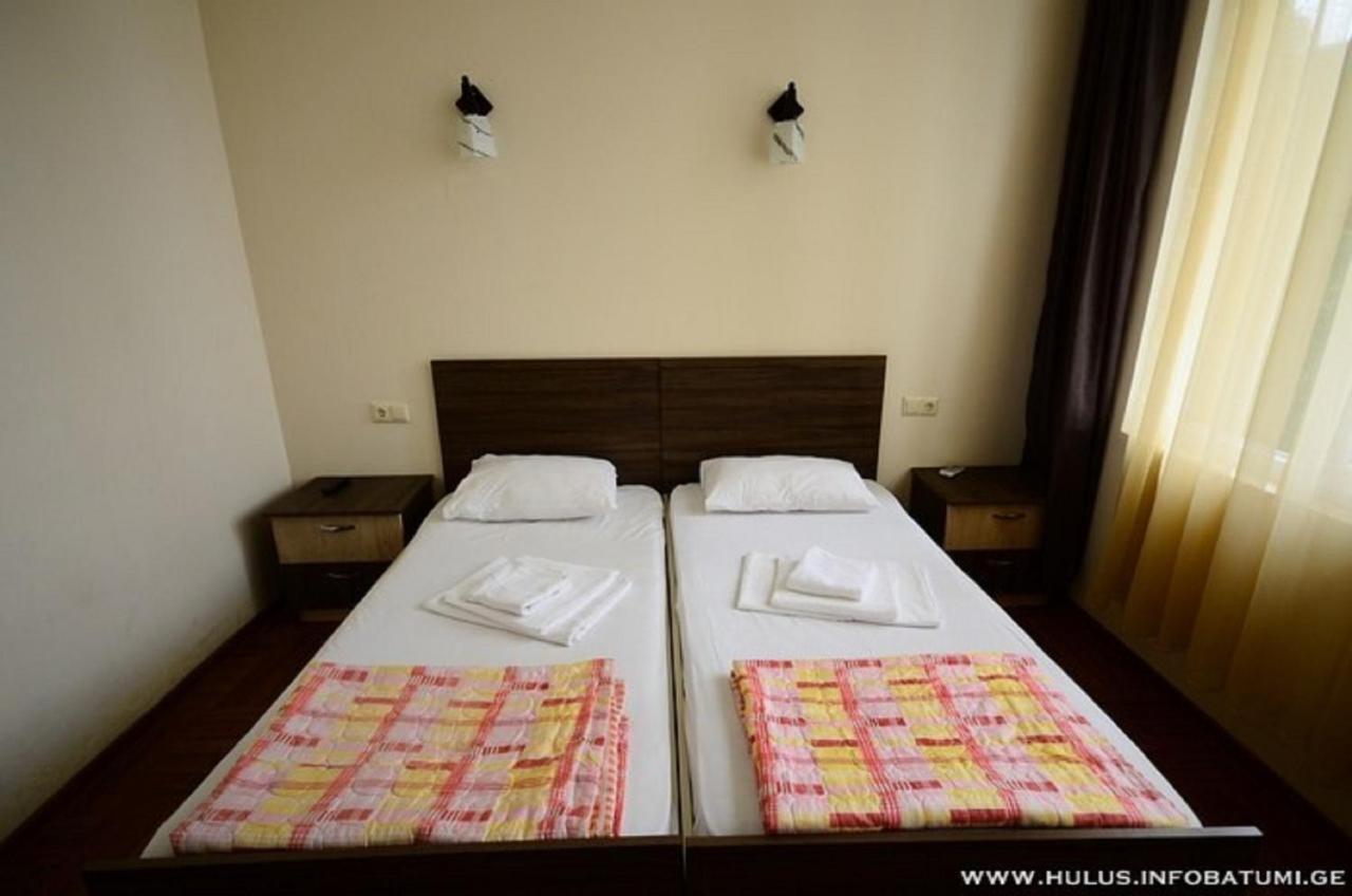 Hulus Hotel 마킨자우리 외부 사진
