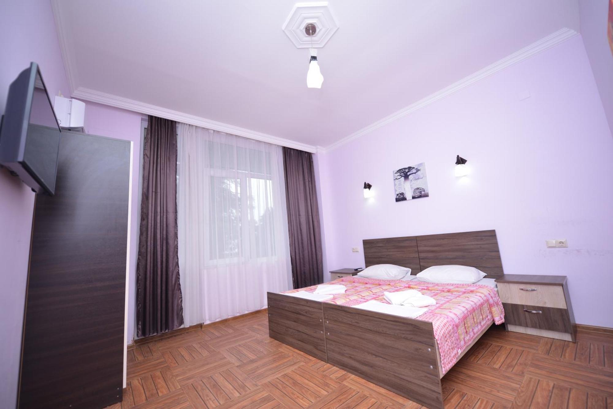 Hulus Hotel 마킨자우리 외부 사진