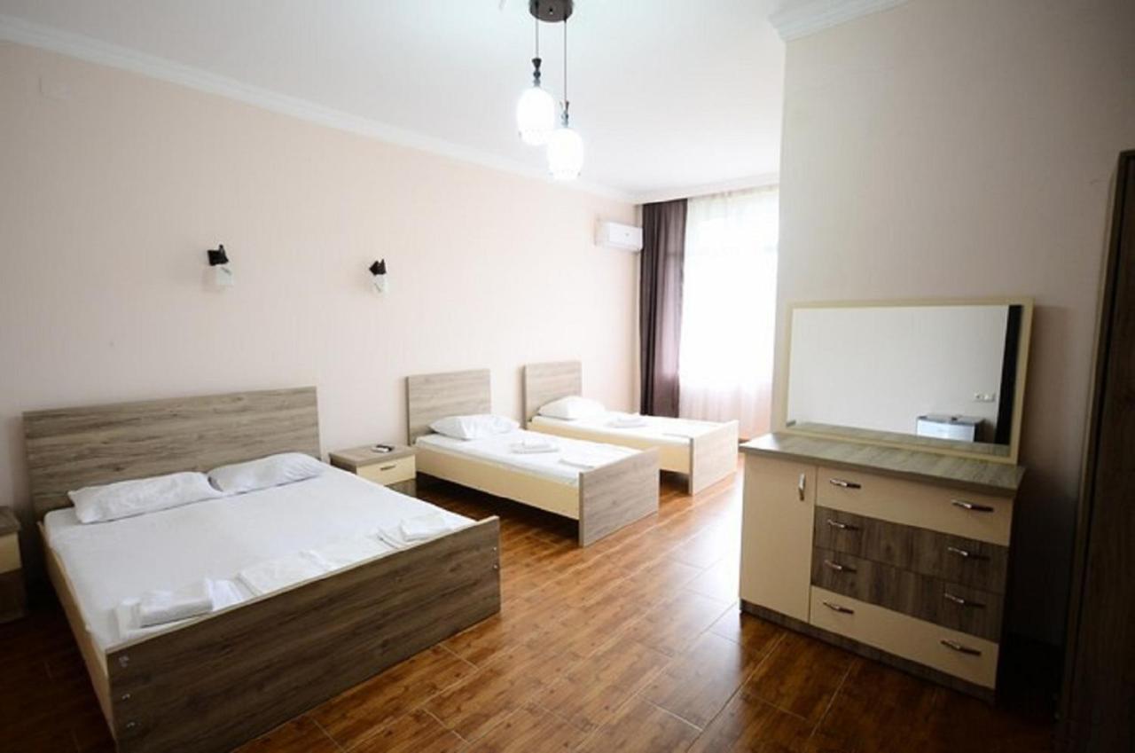 Hulus Hotel 마킨자우리 외부 사진