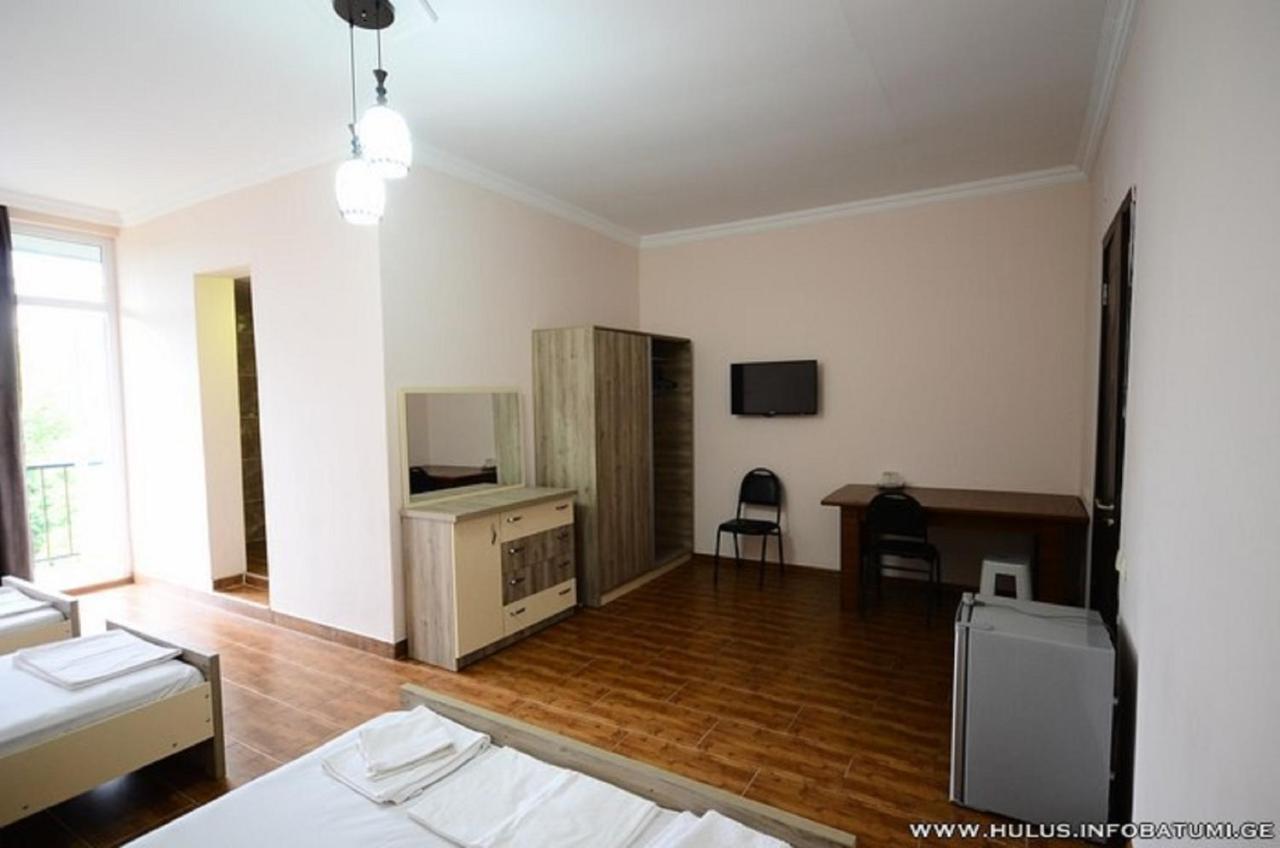 Hulus Hotel 마킨자우리 외부 사진